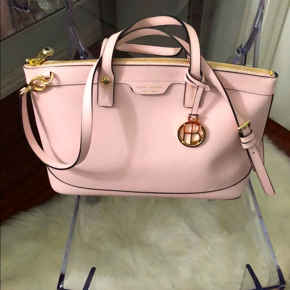 Henry Bendel shoulder/handbag . Perfect condition.